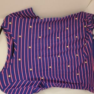 Lilly Pulitzer Shirt Sleeve Knitted T with Pearl Embelishments XL